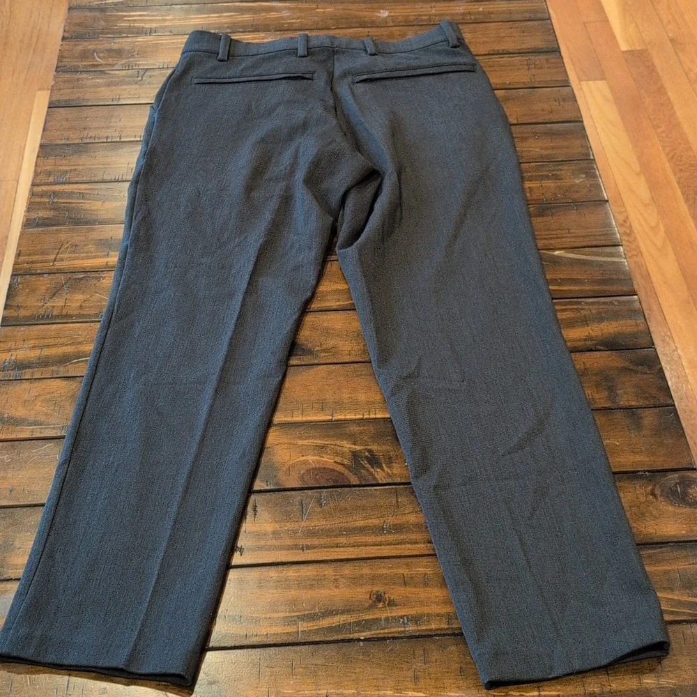 Quince Ultra Stretch 24/7 Smart Chino Pants 30x28 - Picture 9 of 9